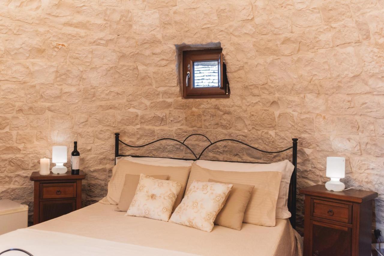 Masseria Montanaro Cisternino Eksteriør bilde