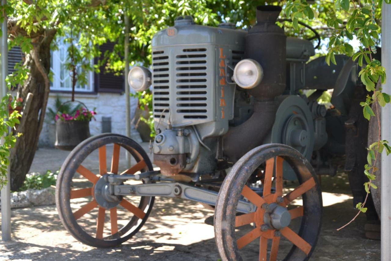 Masseria Montanaro Cisternino Eksteriør bilde